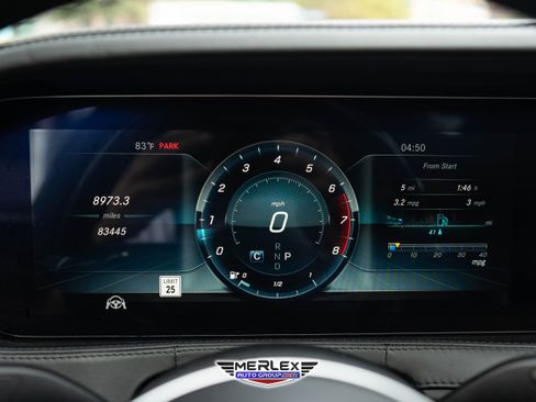 Used 2019 Mercedes-Benz S 560 4MATIC Sedan w/ Premium Package image 31