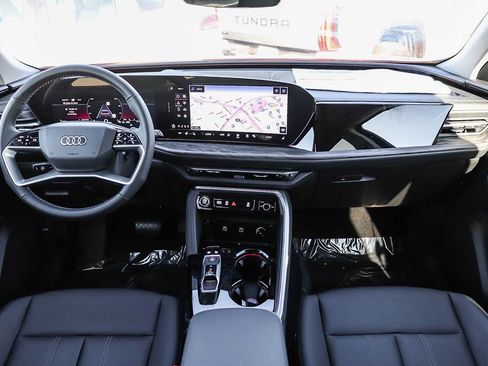 Used 2025 Audi Q5 Premium w/ Convenience Package AWD/4WD image 16