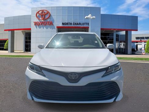 Used 2018 Toyota Camry LE w/ Convenience Package image 6