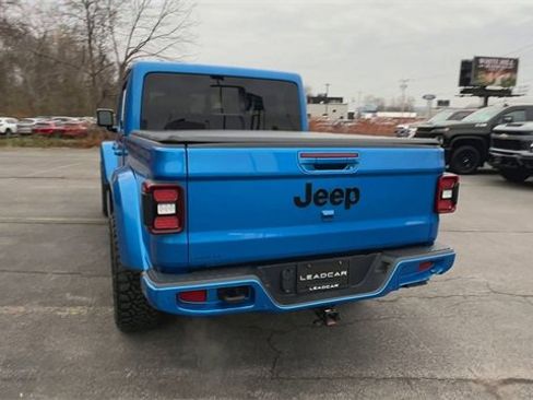 Used 2022 Jeep Gladiator Overland image 7