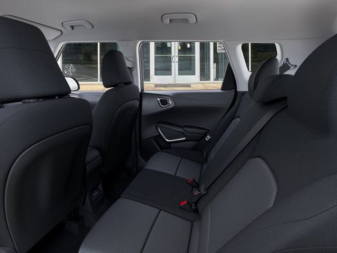 New 2025 Kia Soul S image 18