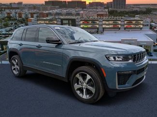 New 2026 Jeep Grand Cherokee Limited AWD/4WD video 1