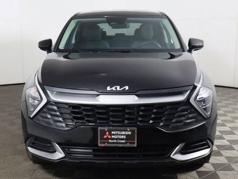 Used 2023 Kia Sportage LX image 9