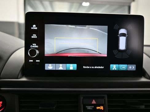Used 2024 Honda Pilot Touring image 23