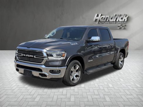 Used 2022 RAM 1500 Laramie AWD/4WD image 5