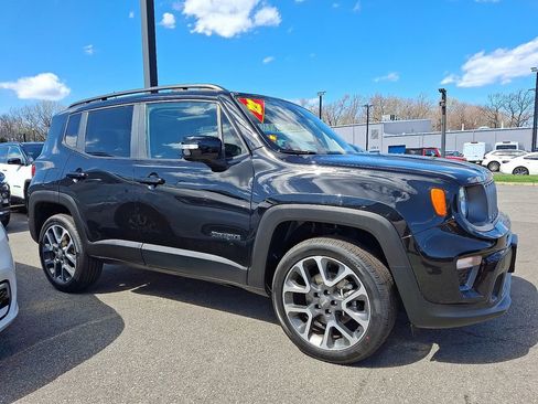 Certified 2022 Jeep Renegade Limited w/ Sun, Sound & Wheels Group image 7