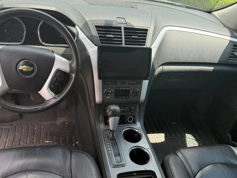 Used 2011 Chevrolet Traverse LT w/ Personal Connectivity Package FWD image 15