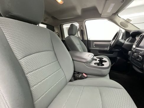 Used 2015 RAM 1500 Classic SLT image 12