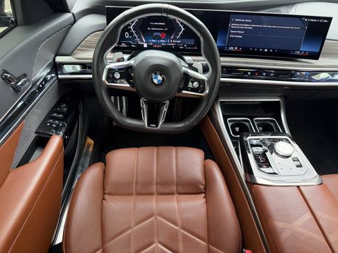Certified 2024 BMW 760i xDrive AWD/4WD image 15