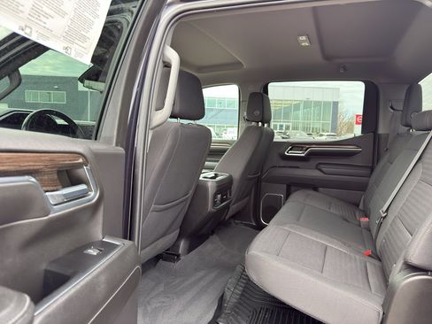 Used 2023 Chevrolet Silverado 1500 RST w/ Z71 Off-Road Package AWD/4WD image 31