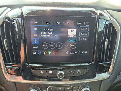 Certified 2021 Chevrolet Traverse LT FWD image 12