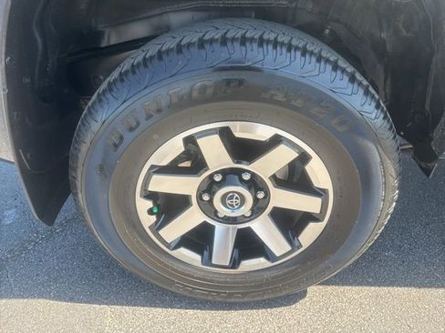 Used 2024 Toyota 4Runner TRD Off-Road Premium w/ Off Road Premium Plus Package image 14