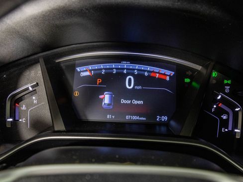 Used 2020 Honda CR-V Touring image 37