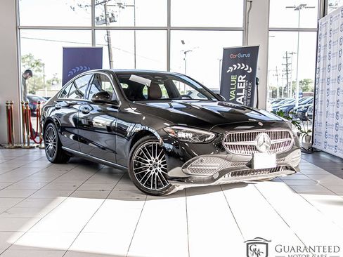 Used 2024 Mercedes-Benz C 300 4MATIC Sedan image 3