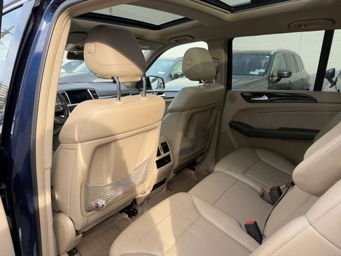 Used 2015 Mercedes-Benz GL 450 4MATIC image 33