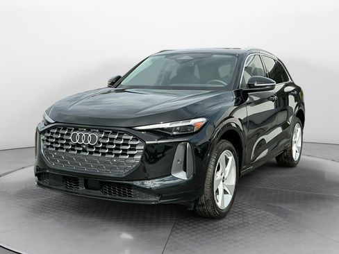 New 2025 Audi Q5 Premium Plus w/ Premium Plus image 3