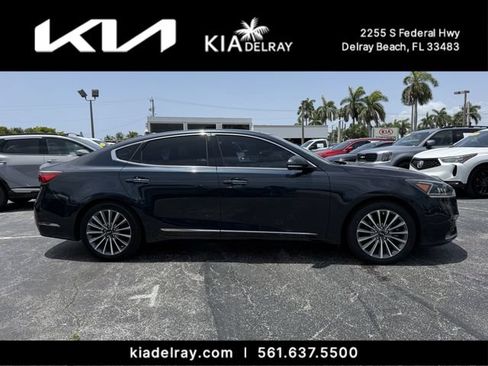 Used 2017 Kia Cadenza Technology FWD image 2