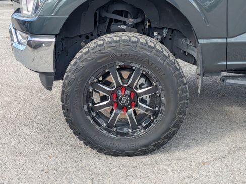 Used 2021 Ford F150 XLT image 12