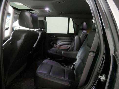 Used 2017 GMC Yukon SLT w/ Premium Edition image 20