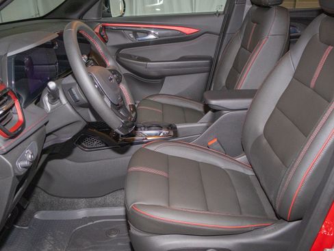 New 2026 Chevrolet TrailBlazer RS w/ Convenience Package image 9