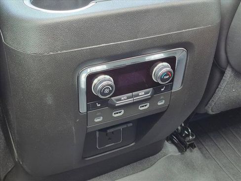 Used 2023 GMC Yukon Denali Ultimate AWD/4WD image 20