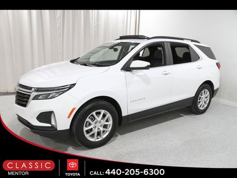 Used 2022 Chevrolet Equinox LT image 3