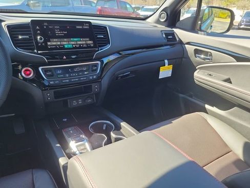 New 2026 Honda Ridgeline Black Edition image 12