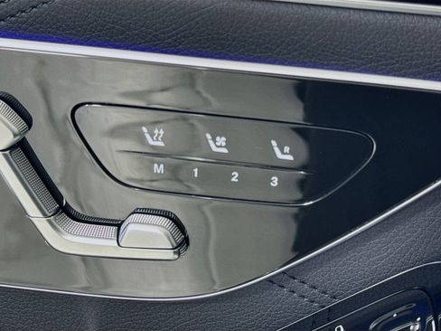 Used 2025 Mercedes-Benz S 63 AMG S image 19