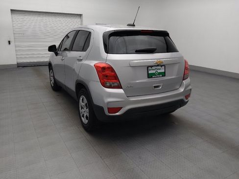 Used 2019 Chevrolet Trax LS FWD image 5