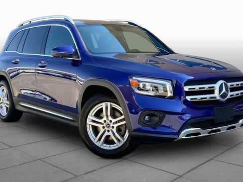 Used 2021 Mercedes-Benz GLB 250 4MATIC image 3