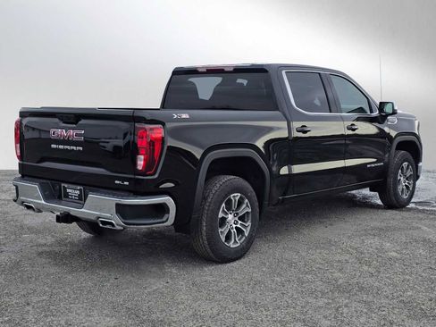 New 2026 GMC Sierra 1500 SLE AWD/4WD image 3