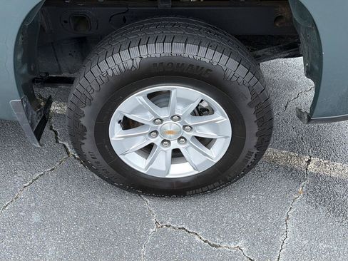 Certified 2025 Chevrolet Silverado 1500 LT AWD/4WD image 38