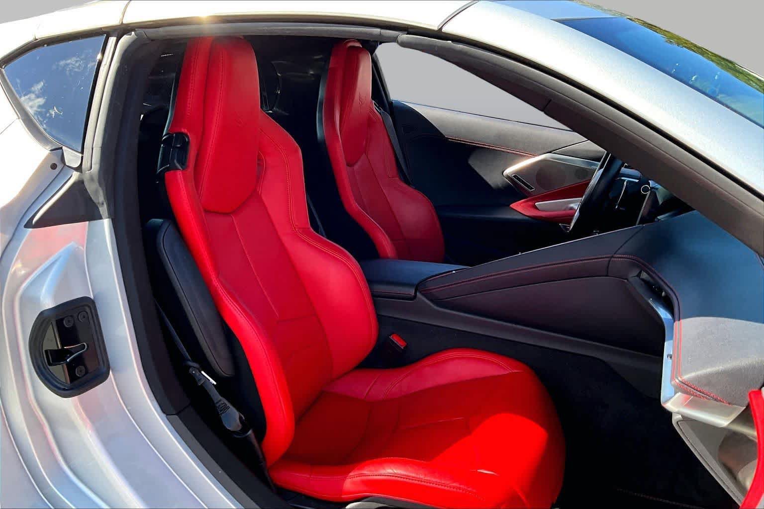 Used 2023 Chevrolet Corvette Stingray Preferred Cpe w/ Z51 Performance Package RWD image 8