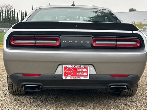 Used 2016 Dodge Challenger R/T Scat Pack w/ Leather Interior Group image 8