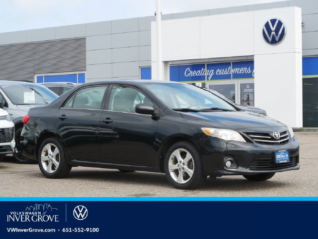 Used 2013 Toyota Corolla LE w/ Premium Pkg FWD image 1