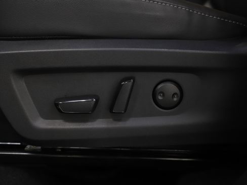 Used 2025 Nissan Murano SV AWD/4WD image 29