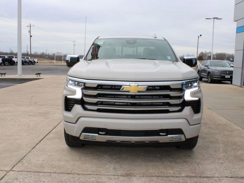 New 2026 Chevrolet Silverado 1500 High Country image 3