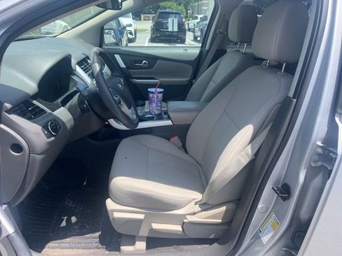 Used 2013 Ford Edge SE FWD image 5