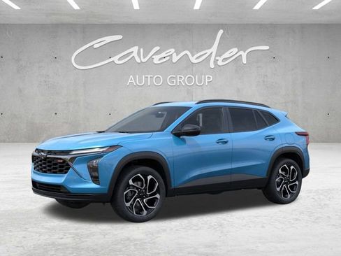 New 2026 Chevrolet Trax RS w/ Driver Confidence Package image 2