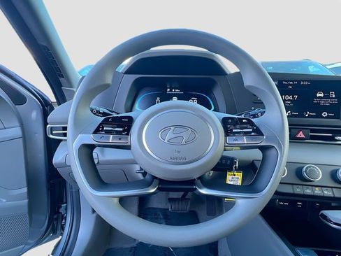 New 2026 Hyundai Elantra SE FWD image 11