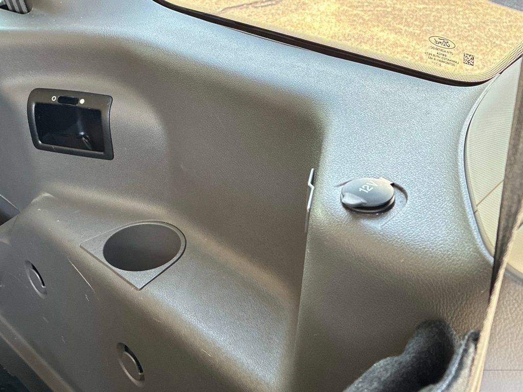 Used 2021 Ford Transit Connect XLT FWD image 21