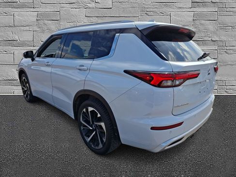 Used 2022 Mitsubishi Outlander SEL image 8