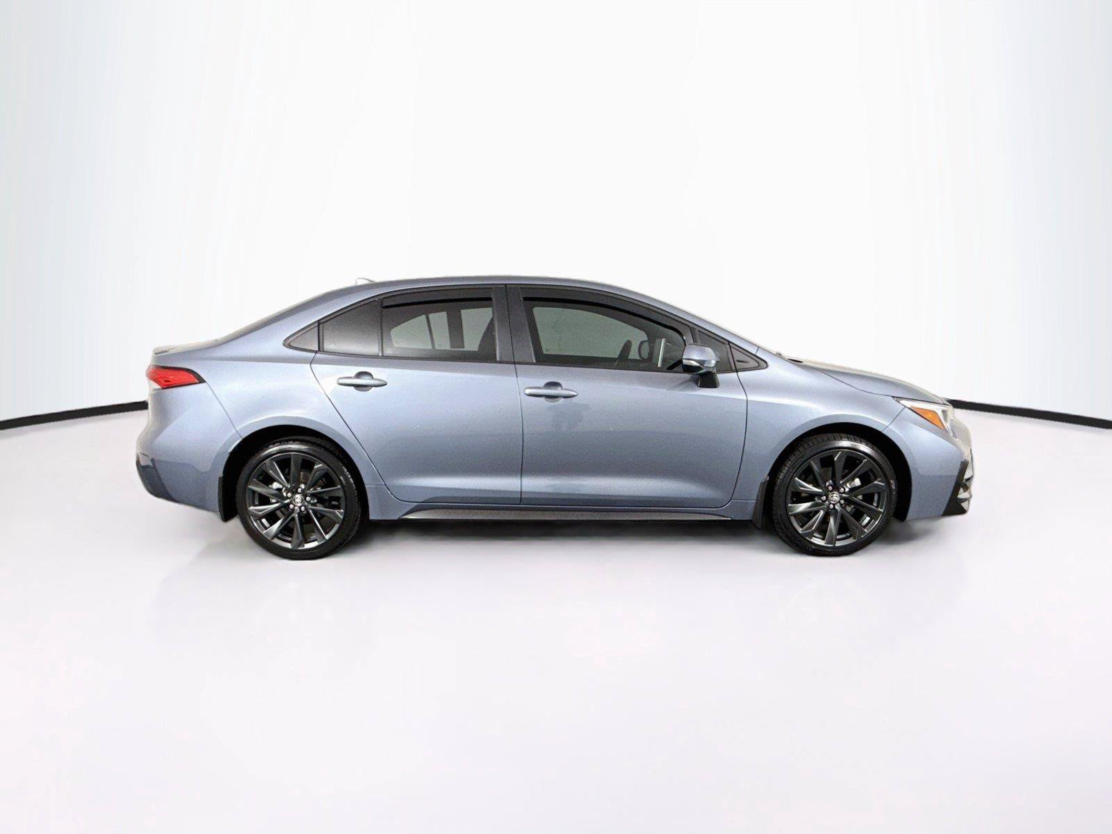 Certified 2026 Toyota Corolla SE w/ SE Package FWD image 9