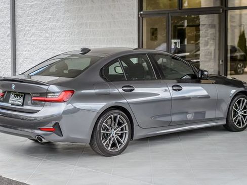 Used 2019 BMW 330i Sedan w/ Premium Package RWD image 9