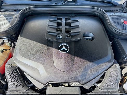 Used 2021 Mercedes-Benz GLS 580 4MATIC image 34