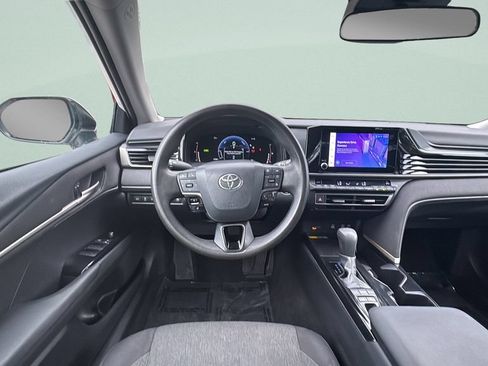 Used 2025 Toyota Camry LE FWD image 12