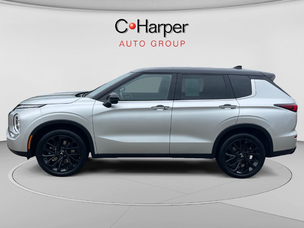 Used 2023 Mitsubishi Outlander SEL Black Edition AWD/4WD image 6