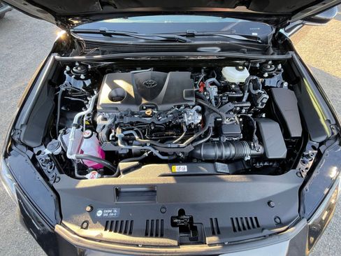 Used 2025 Toyota Camry LE image 31