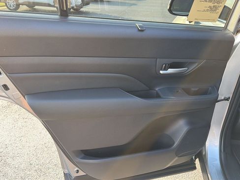 New 2026 Toyota Grand Highlander FWD image 18