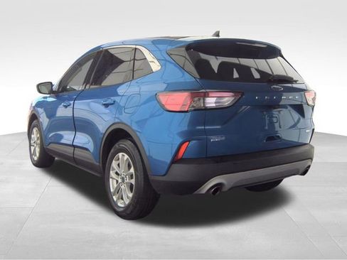 Used 2020 Ford Escape SE image 5